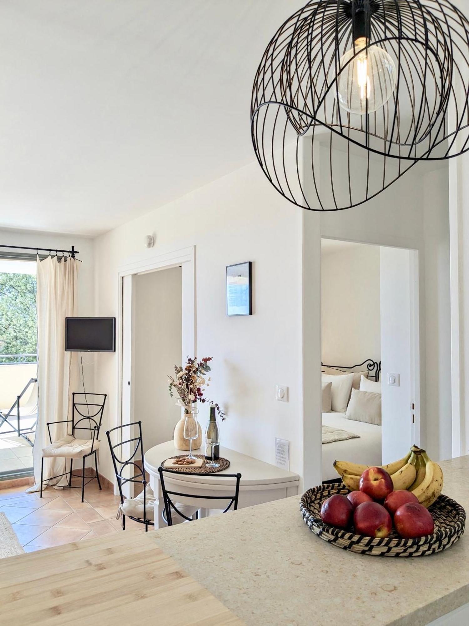 Allura Golf Apartment *